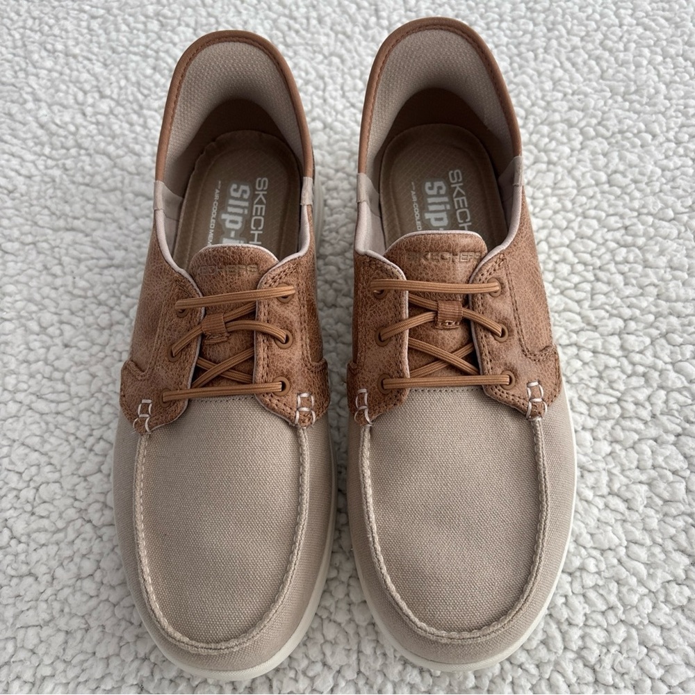 SKECHERS Women's Slip-On Shoes. Memory Foam. Sz 9. Two-toned Tan/beige. NWOT